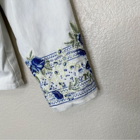 Denim & Co Vintage Embroidered Stretch Long Sleeves Jean Jacket - Picture 8 of 14